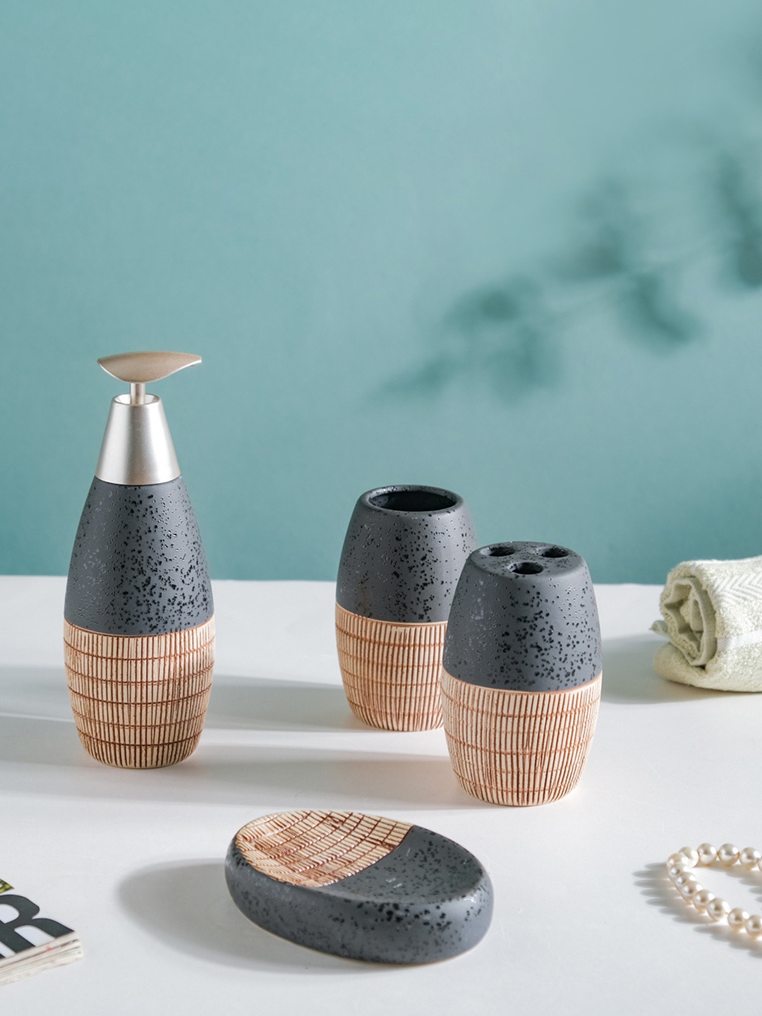 

Nestasia Black and Brown Set of 4 Celestria Ceramic Stoneware Bathroom Accessories