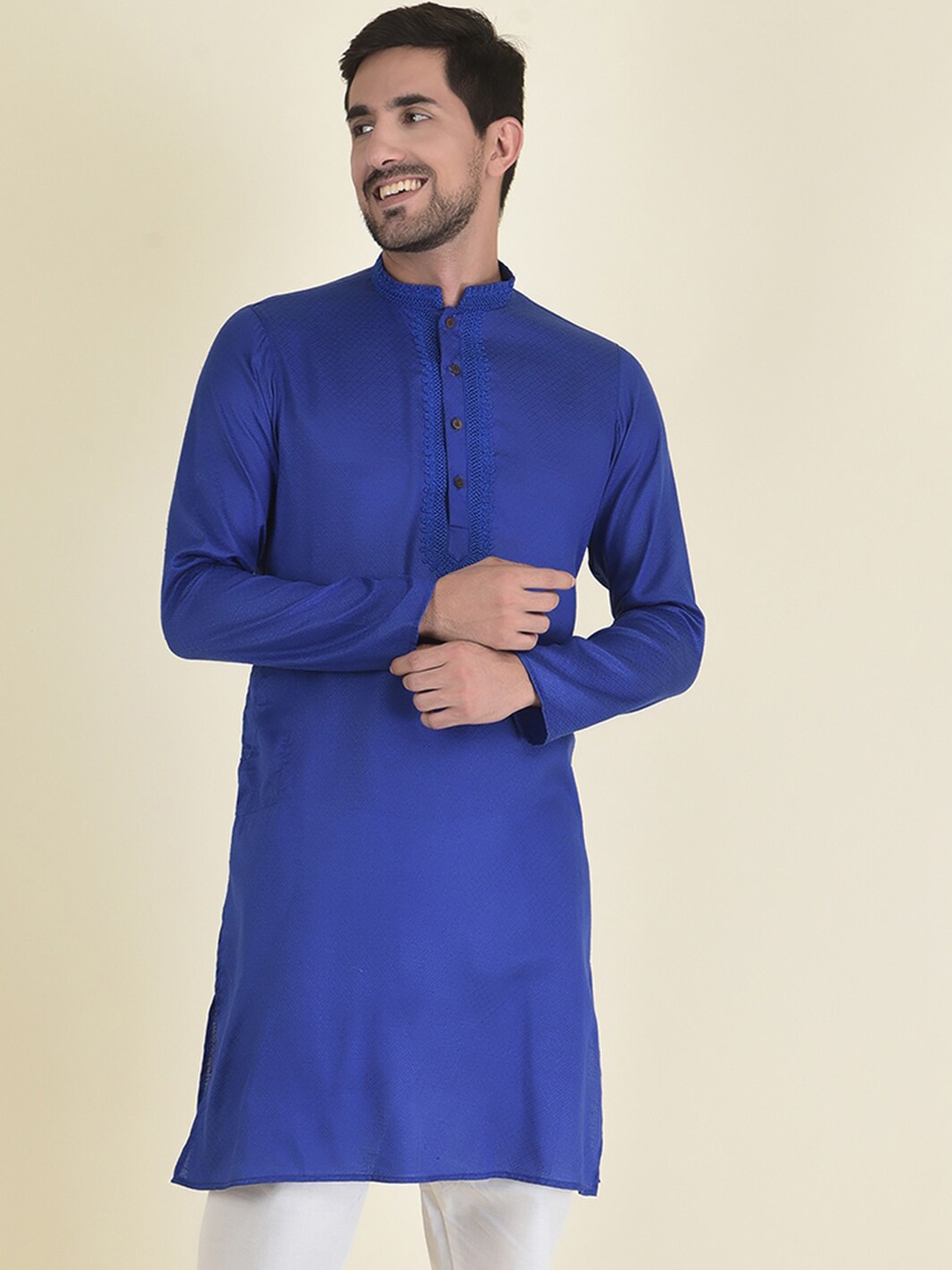 

DEYANN Men Blue Kurta with Pyjamas