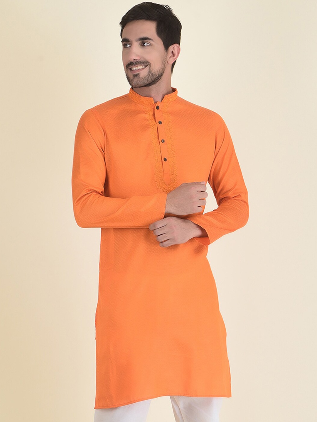 

DEYANN Men Orange Kurta With Pyjamas