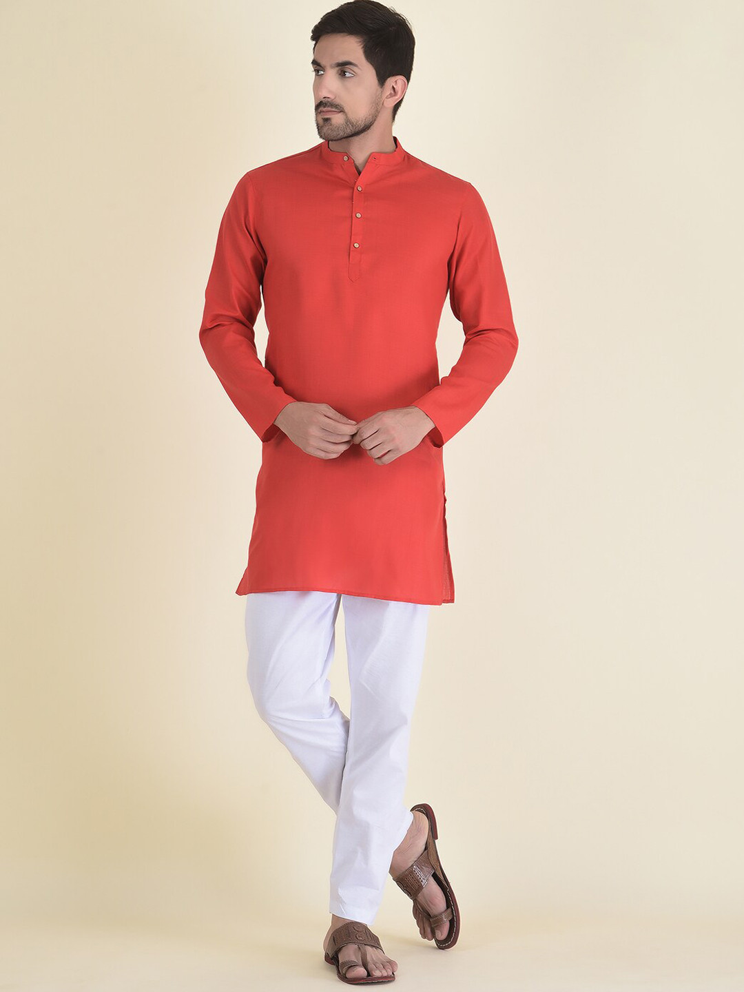 

DEYANN Men Red Kurta with Pyjamas