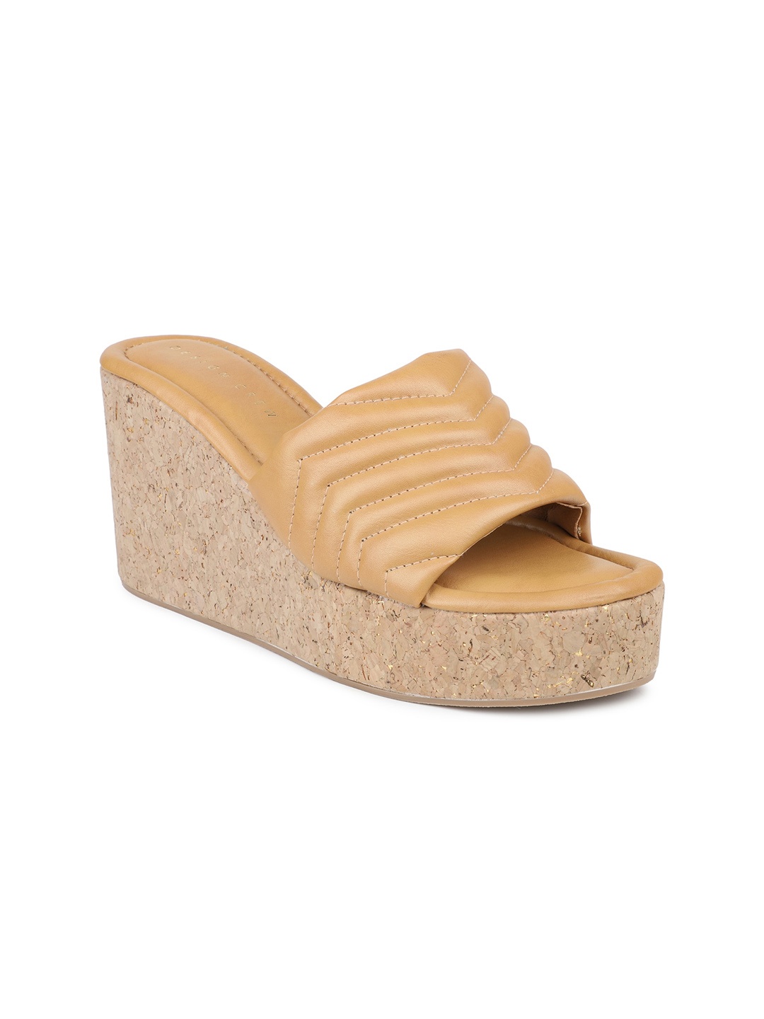 

DESIGN CREW Beige Wedge Mules