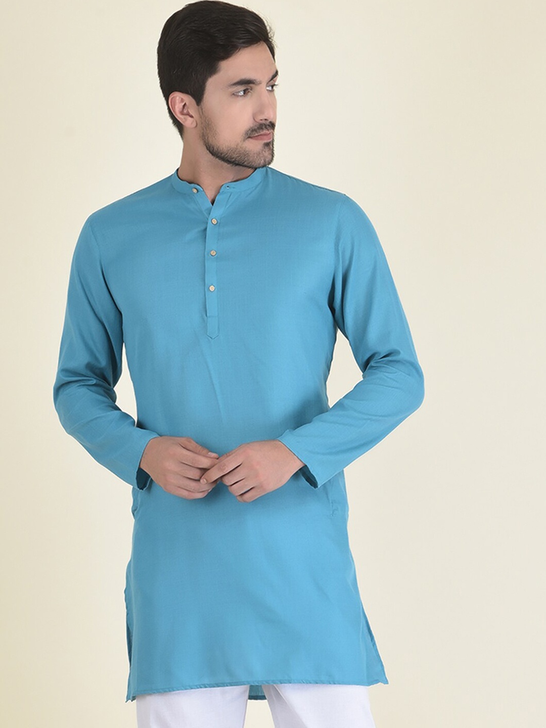 

DEYANN Men Blue Solid Mandarin collar Kurta