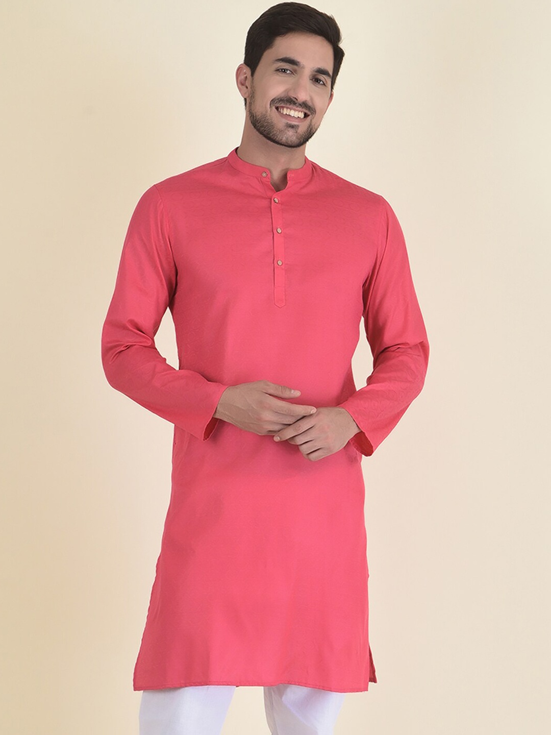 

DEYANN Men Pink Solid Mandarin Collar Long Sleeves Jacquard Kurta