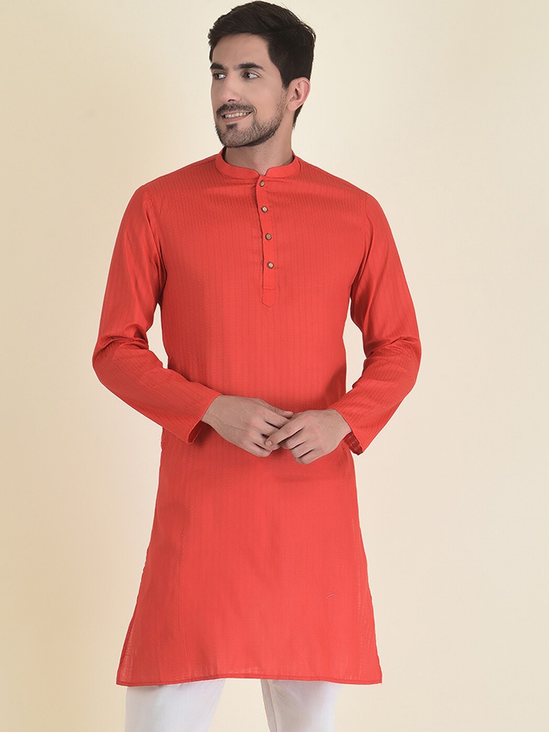 

DEYANN Men Red Jacquard Kurta