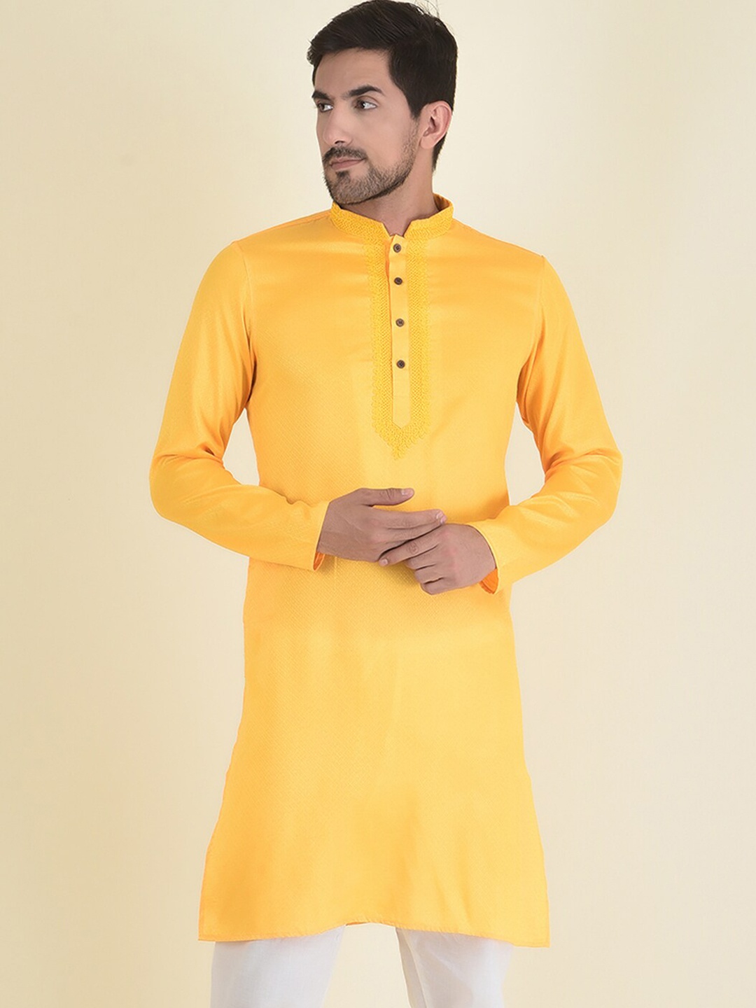 

DEYANN Men Yellow Striped Thread Work Jacquard Kurta