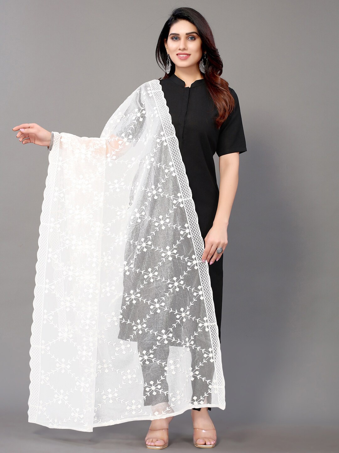 

Satrani White Ethnic Motifs Embroidered Dupatta