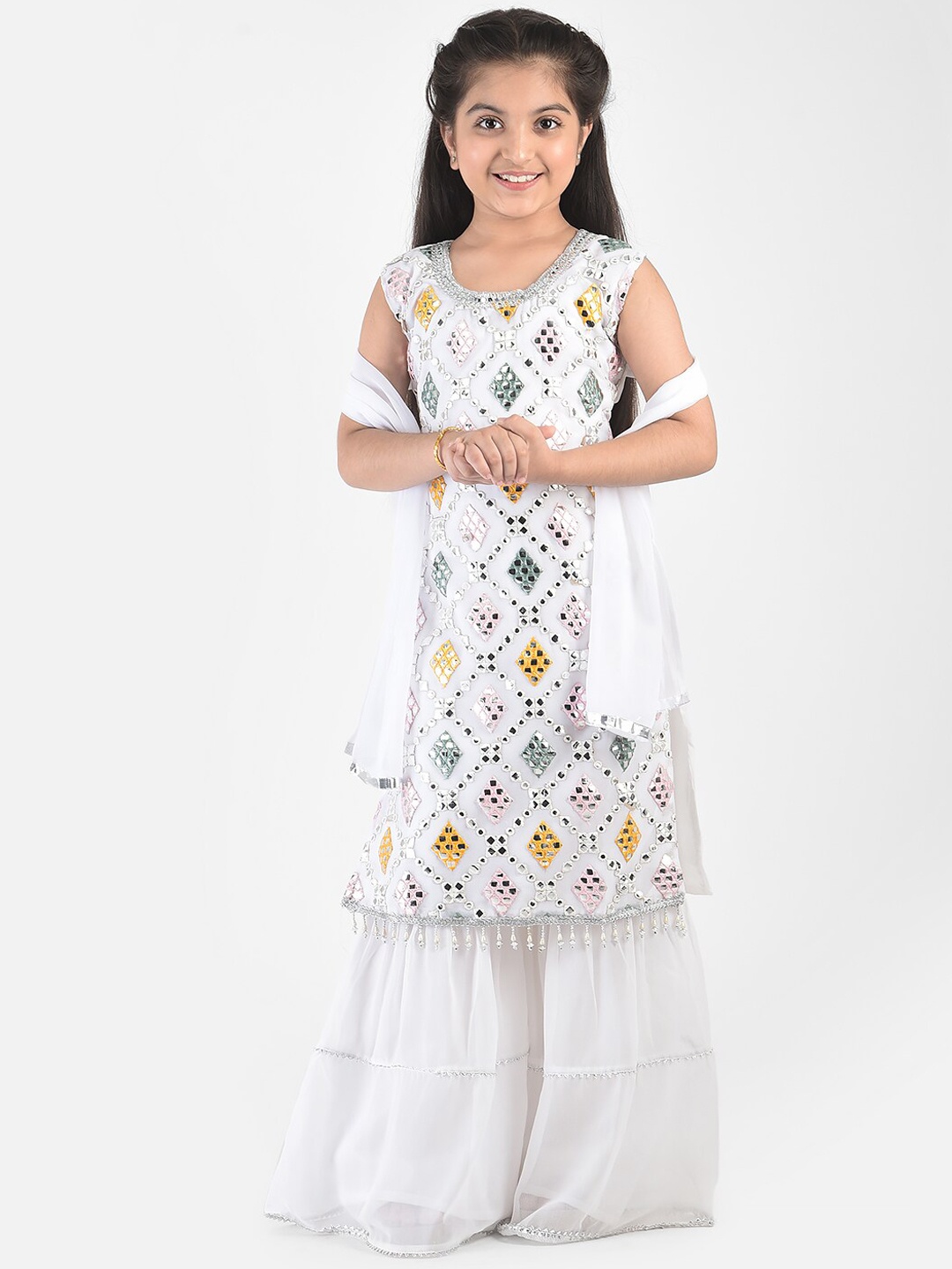 

Elendra jeans Girls White Floral Printed Kurta with Sharara