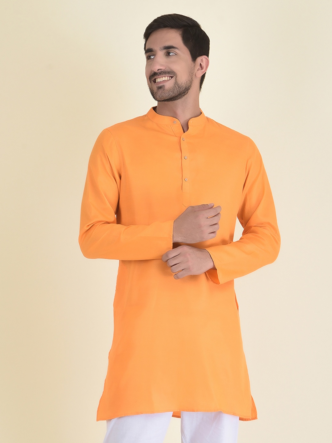 

DEYANN Men Orange Solid Cotton Kurta
