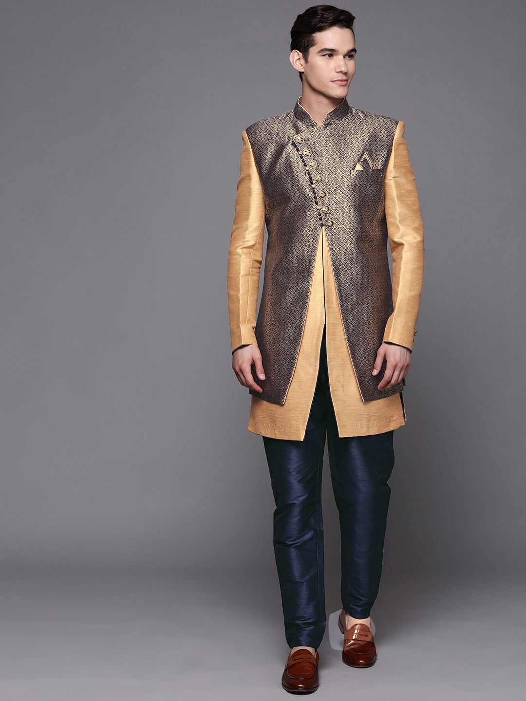 

Manu Men Navy Brown & Navy Blue Woven Design Silk Blend Sherwani Set