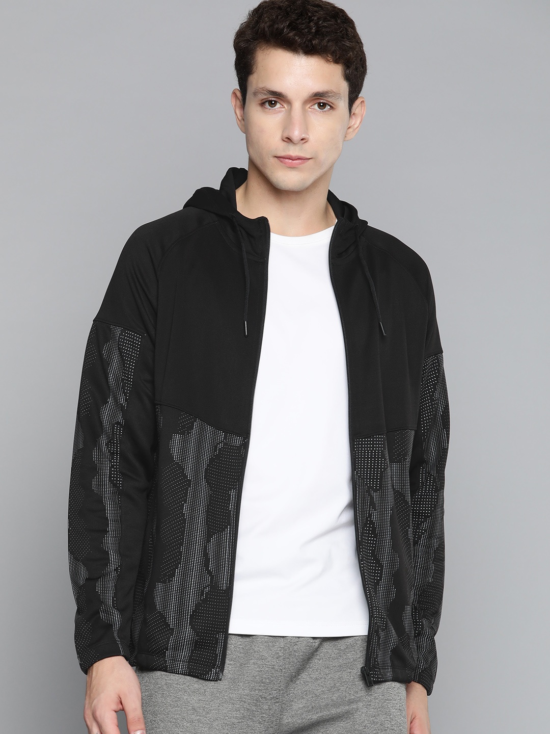 

Alcis Men Black Printed Running Sporty Jacket