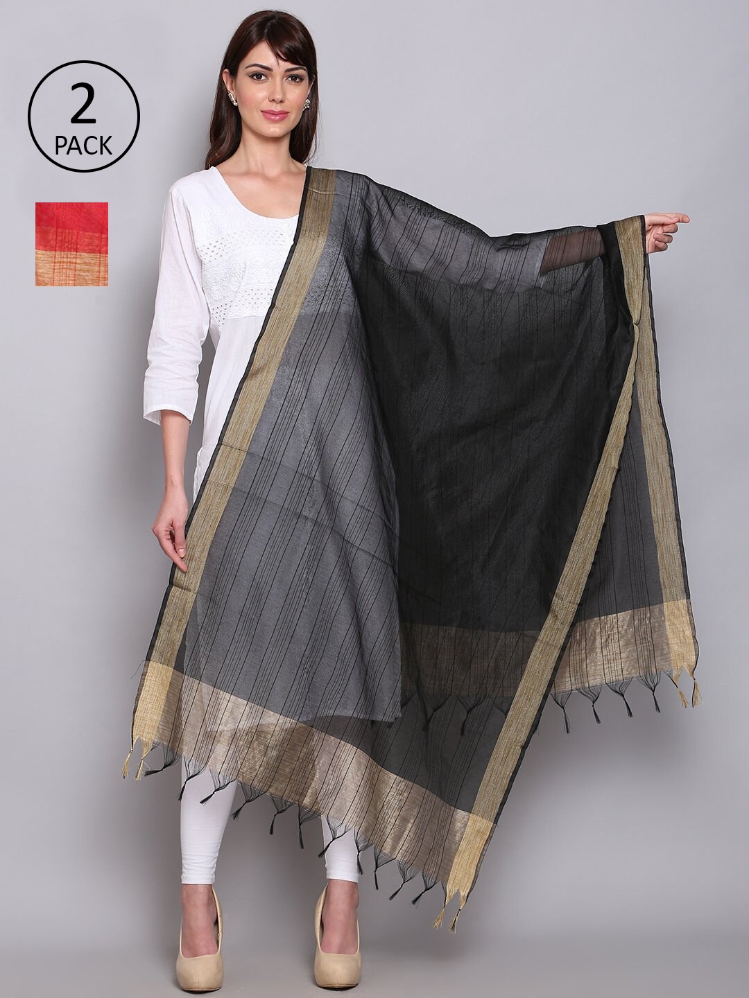 

Miaz Lifestyle Black & Red Dupatta with Zari