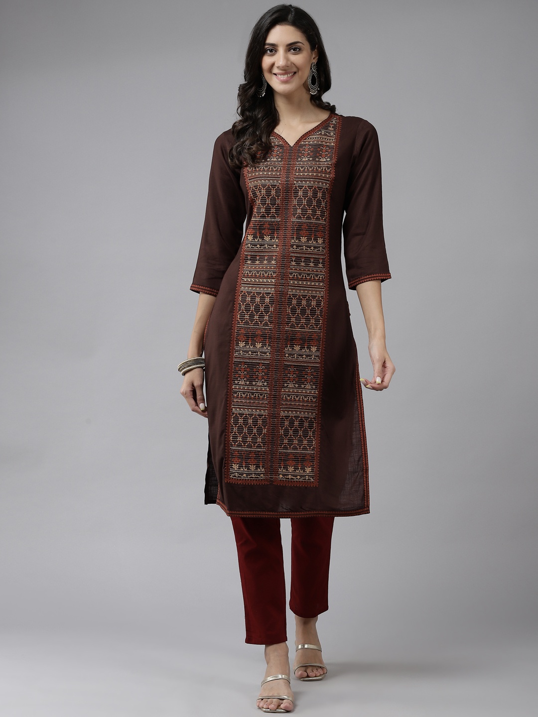 

Prakrti Women Brown Geometric Printed Kurta