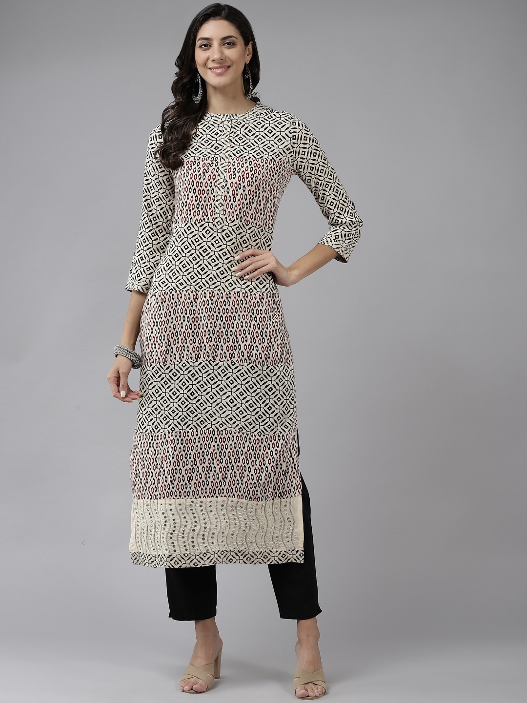 

Prakrti Women Beige & Black Geometric Printed Kurta