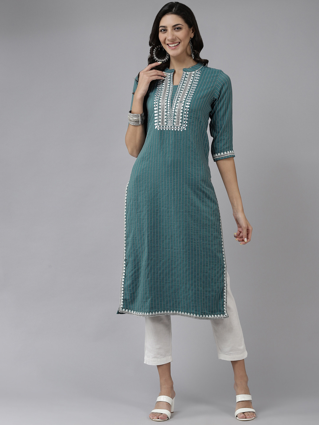 

Prakrti Women Sea Green Striped Kurta