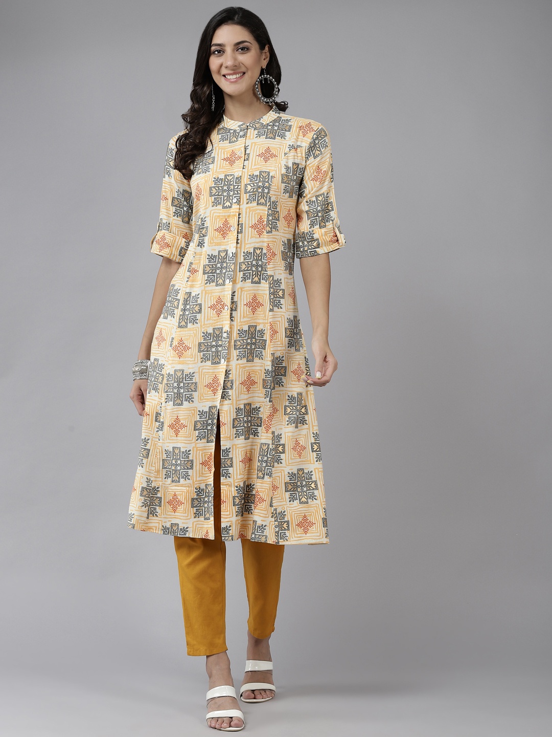 

Prakrti Women Yellow & Green Ethnic Motifs Printed Floral Kurta