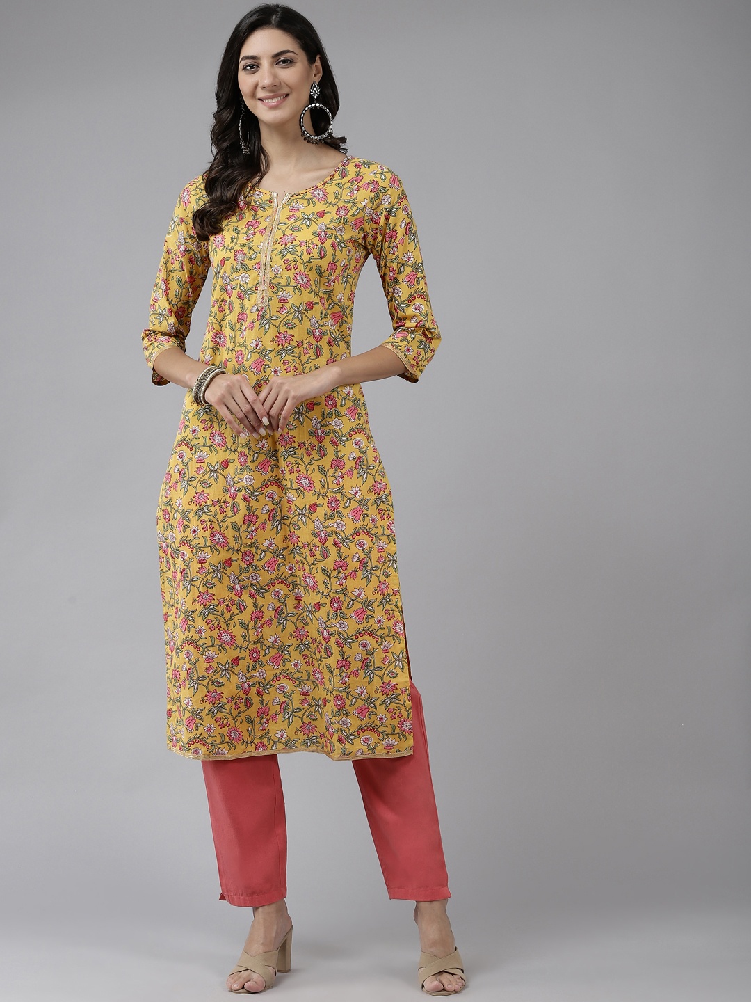 

Prakrti Women Yellow Floral Printed Kurta