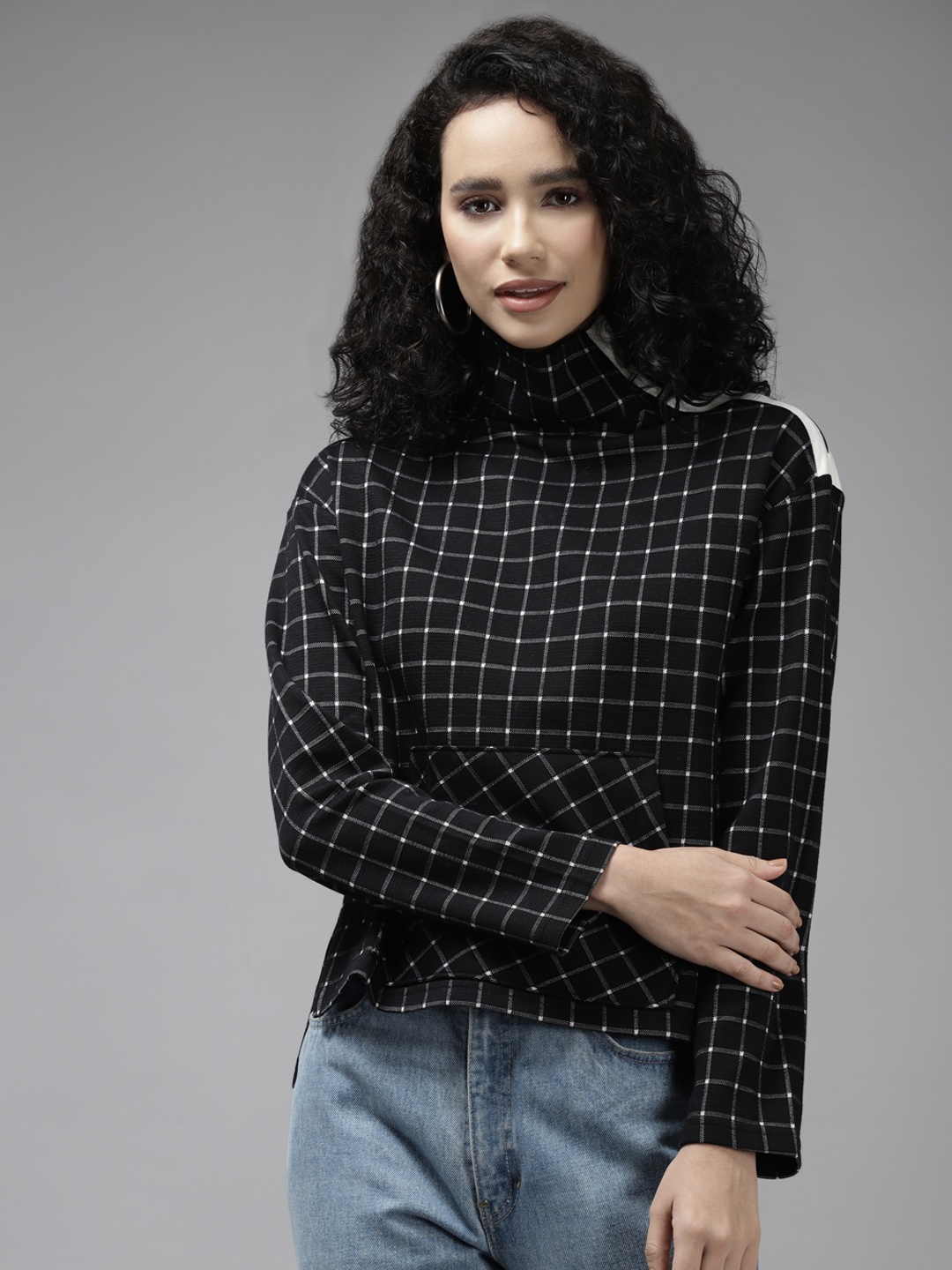 

Cayman Women Black Checked Pullover