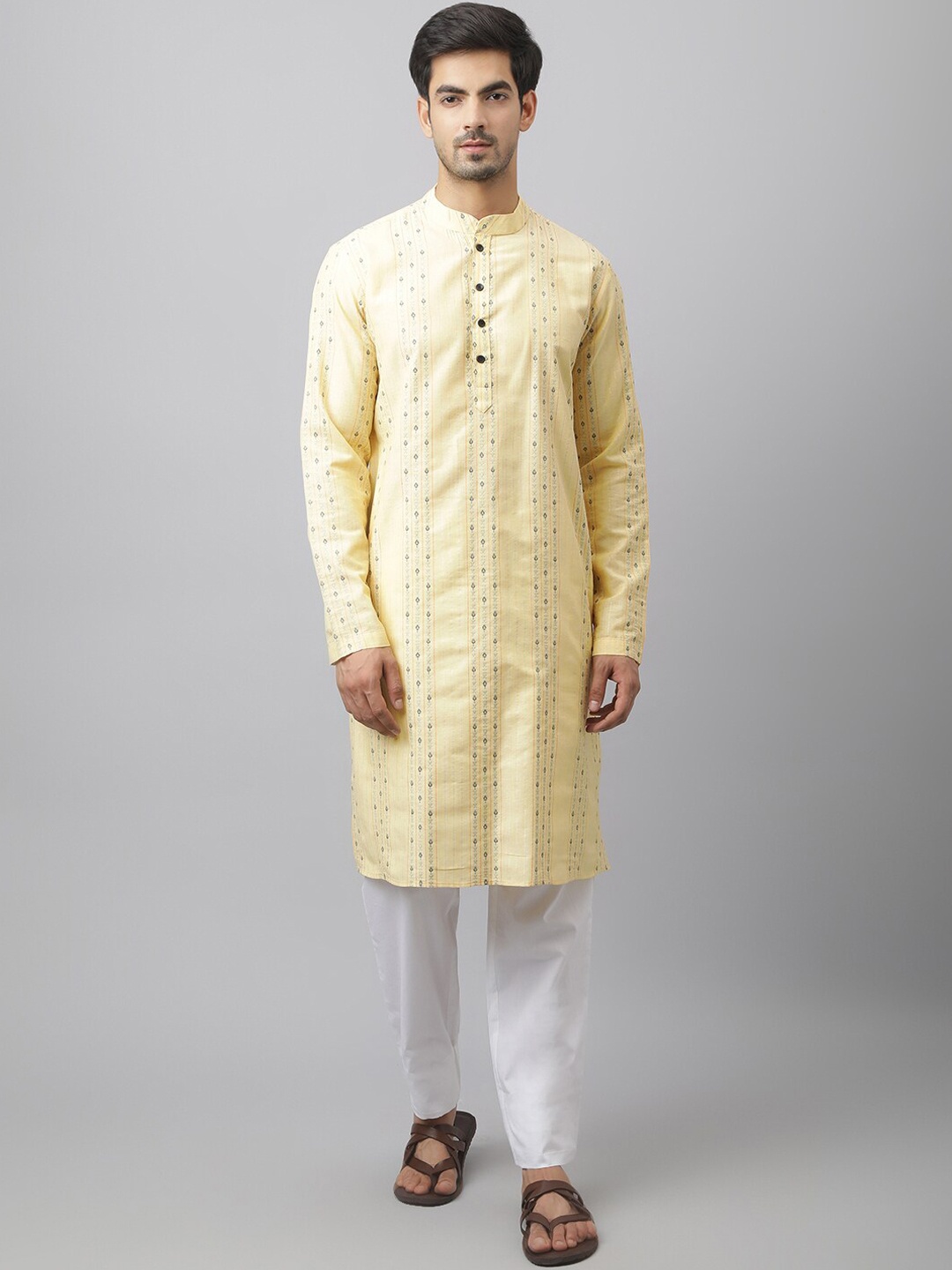 

Waahiba Men Yellow Printed Kurta with Pyjamas