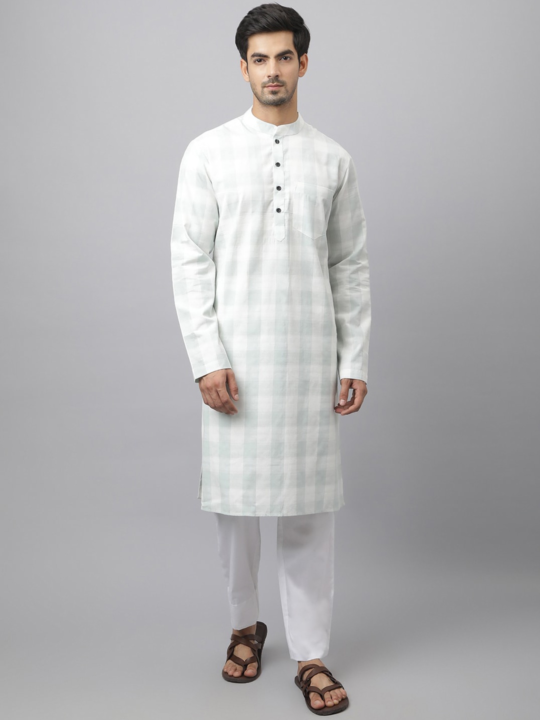 

Waahiba Men White Embroidered Pleated Kurta with Pyjamas