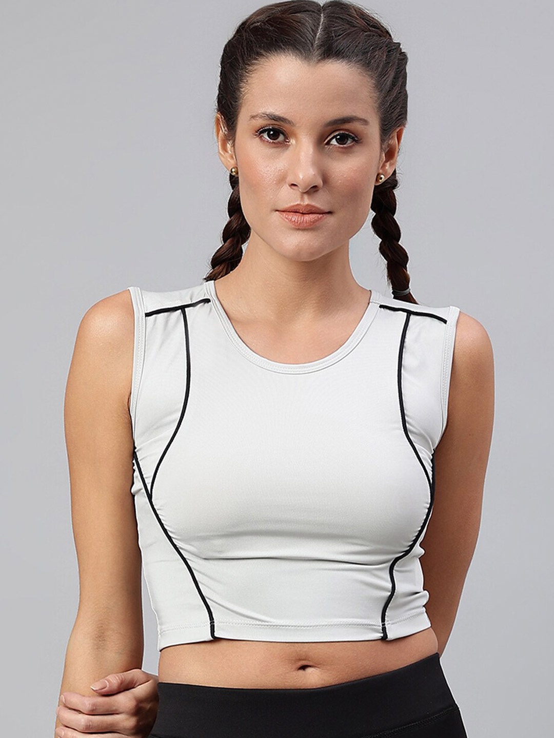 

Pritla Grey Contrast Piping Crop Top