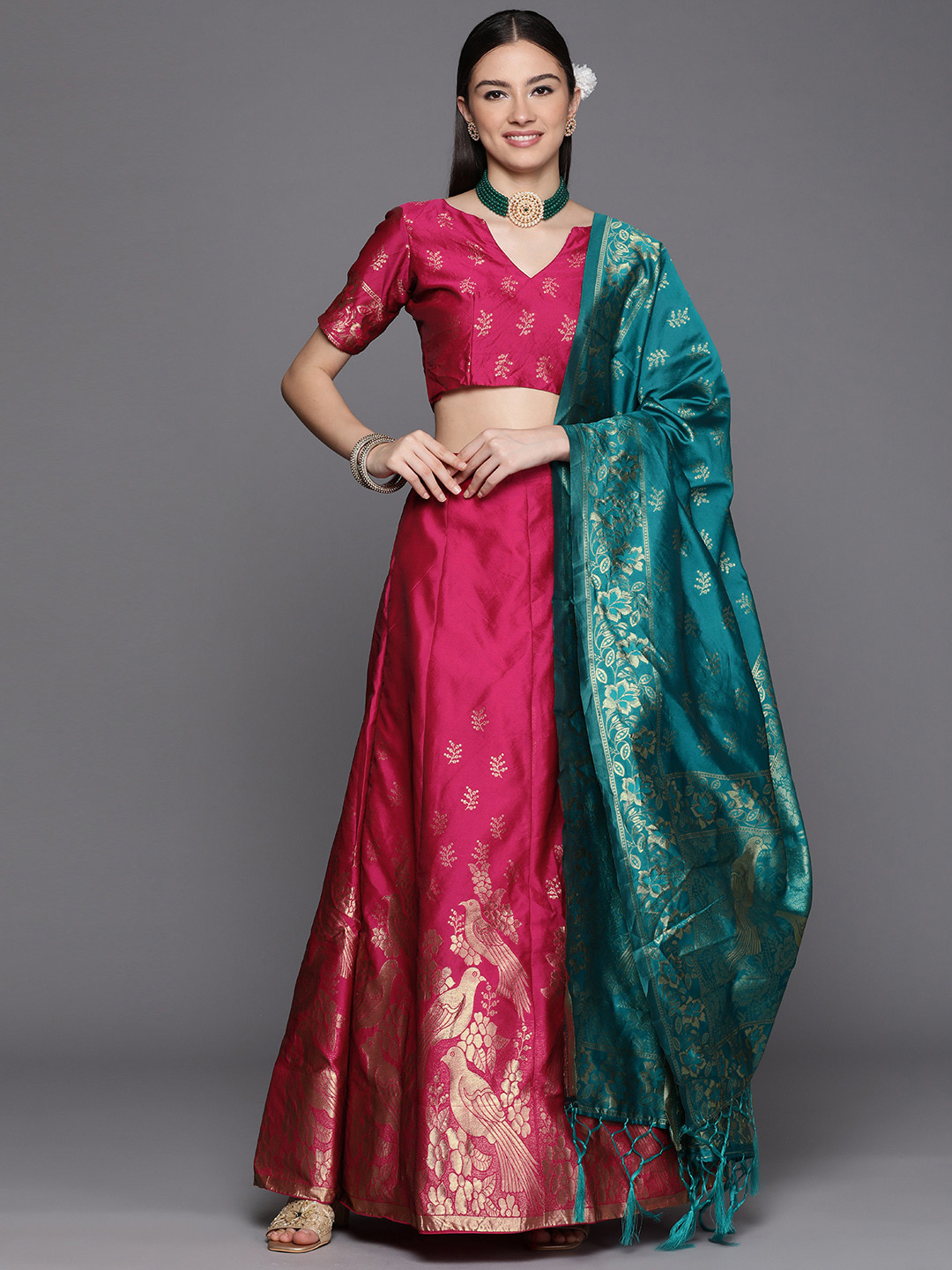 

Mitera Women Pink & Gold-Toned Kalamkari Semi-Stitched Lehenga Unstitched Blouse & Dupatta