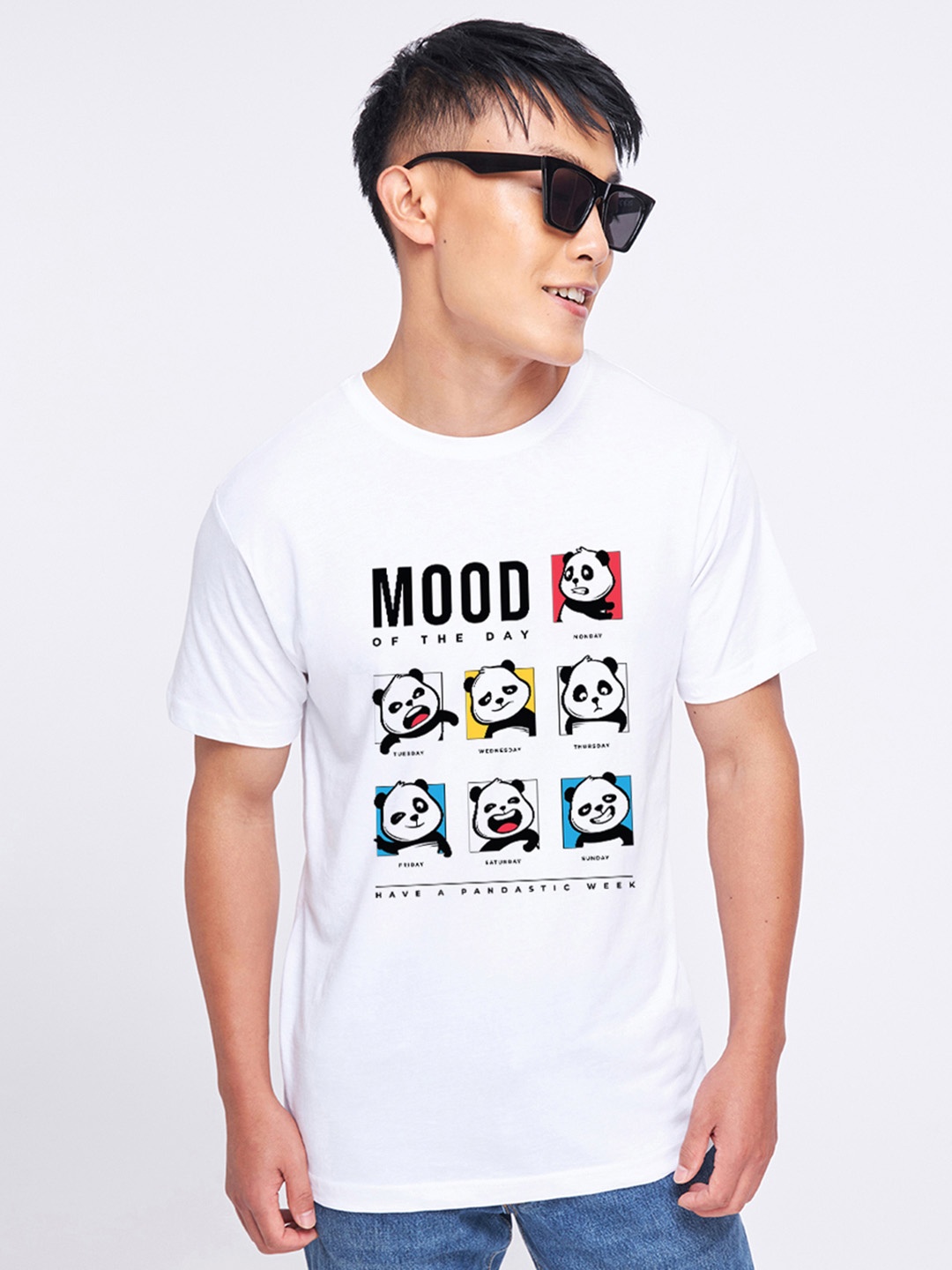

Bewakoof Men White Printed Pure Cotton Applique T-shirt