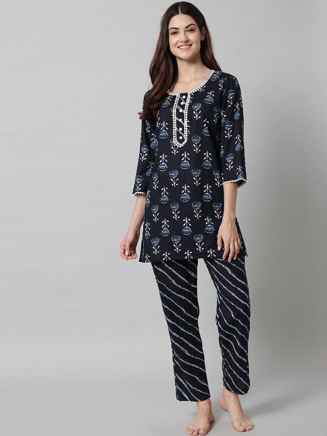 

SEPHANI Navy Blue Printed Nightdress