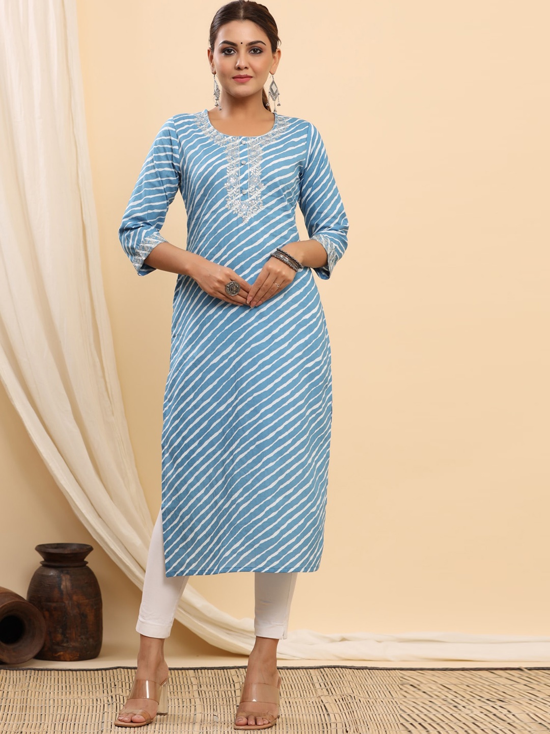 

ETHNIC STREET Women Blue Striped Flared Sleeves Thread Work Pastels Anarkali Kurta