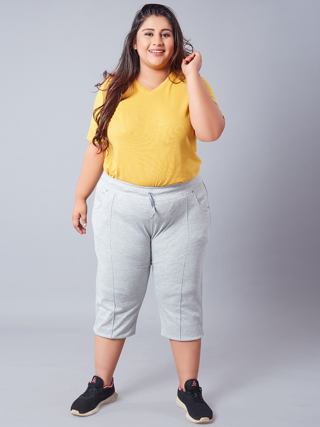 

CUPID Women Grey Capris