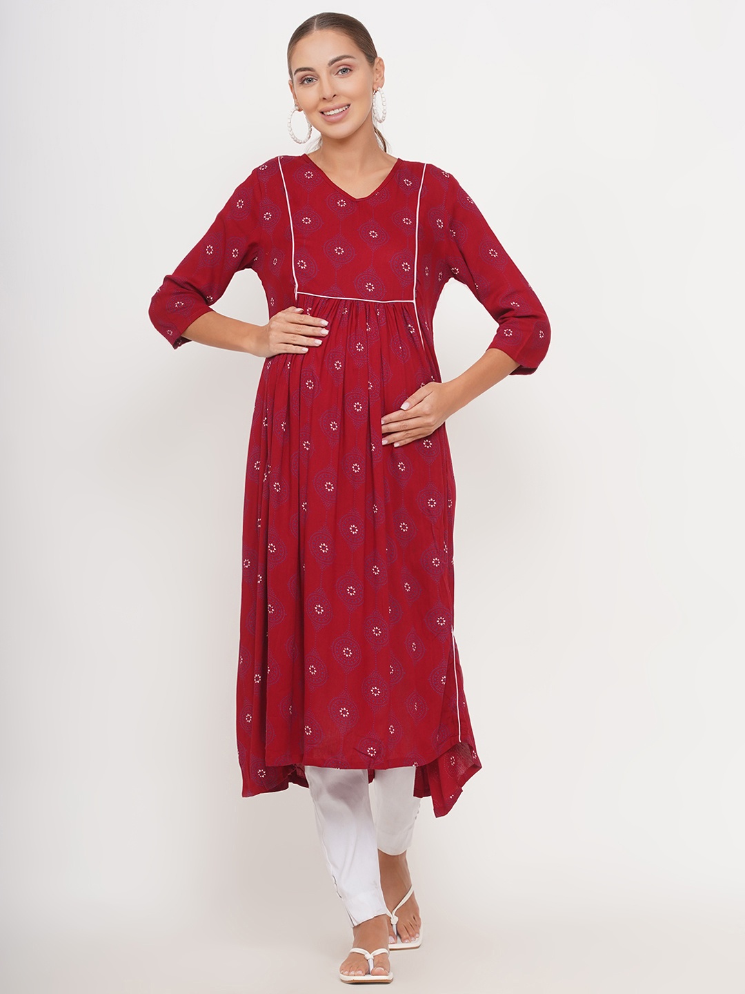 

Mine4Nine Women Maroon Geometric Printed Maternity Anarkali Kurta