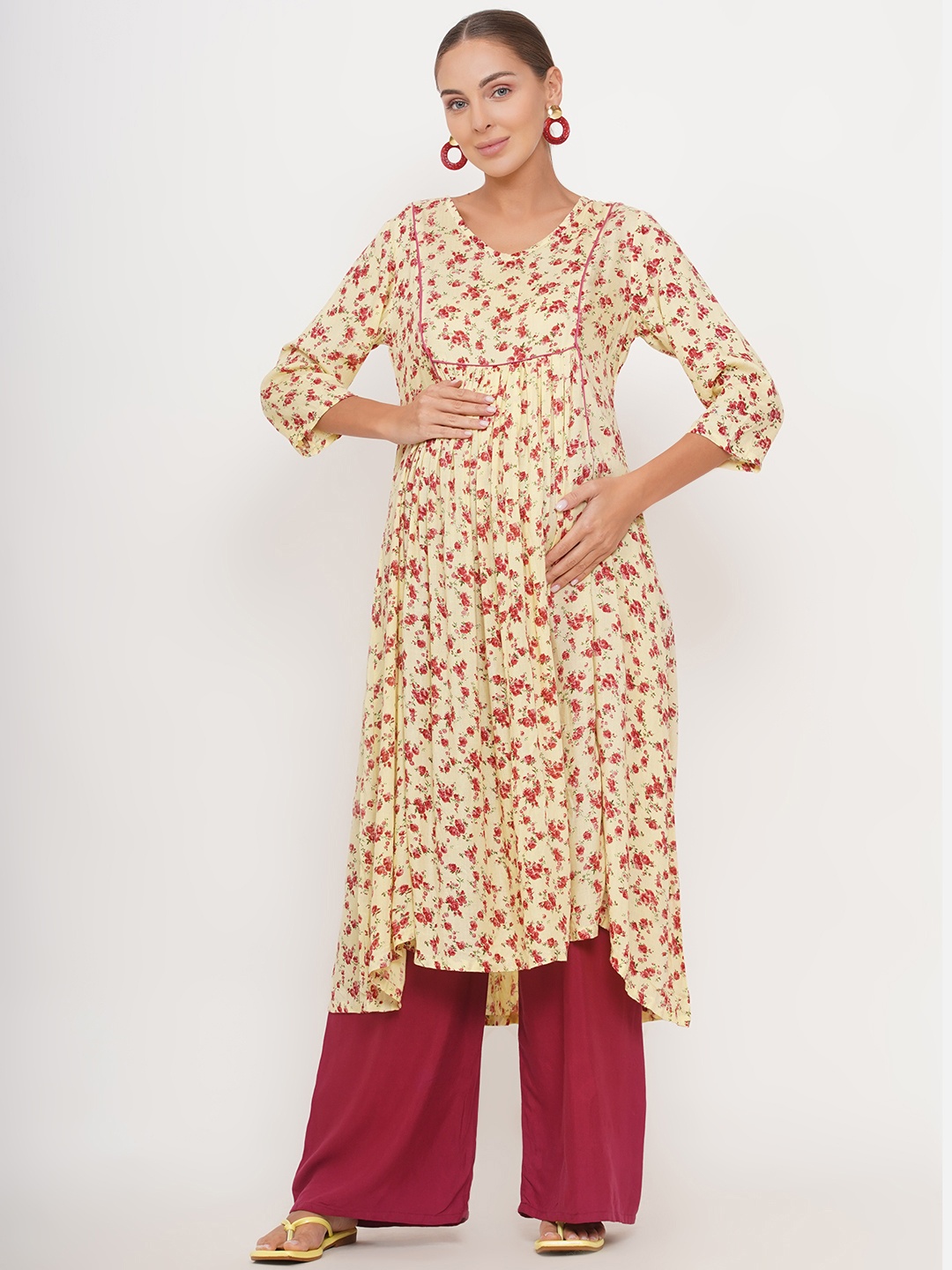 

Mine4Nine Maternity Women Yellow & Red Floral Printed A-Line Kurta