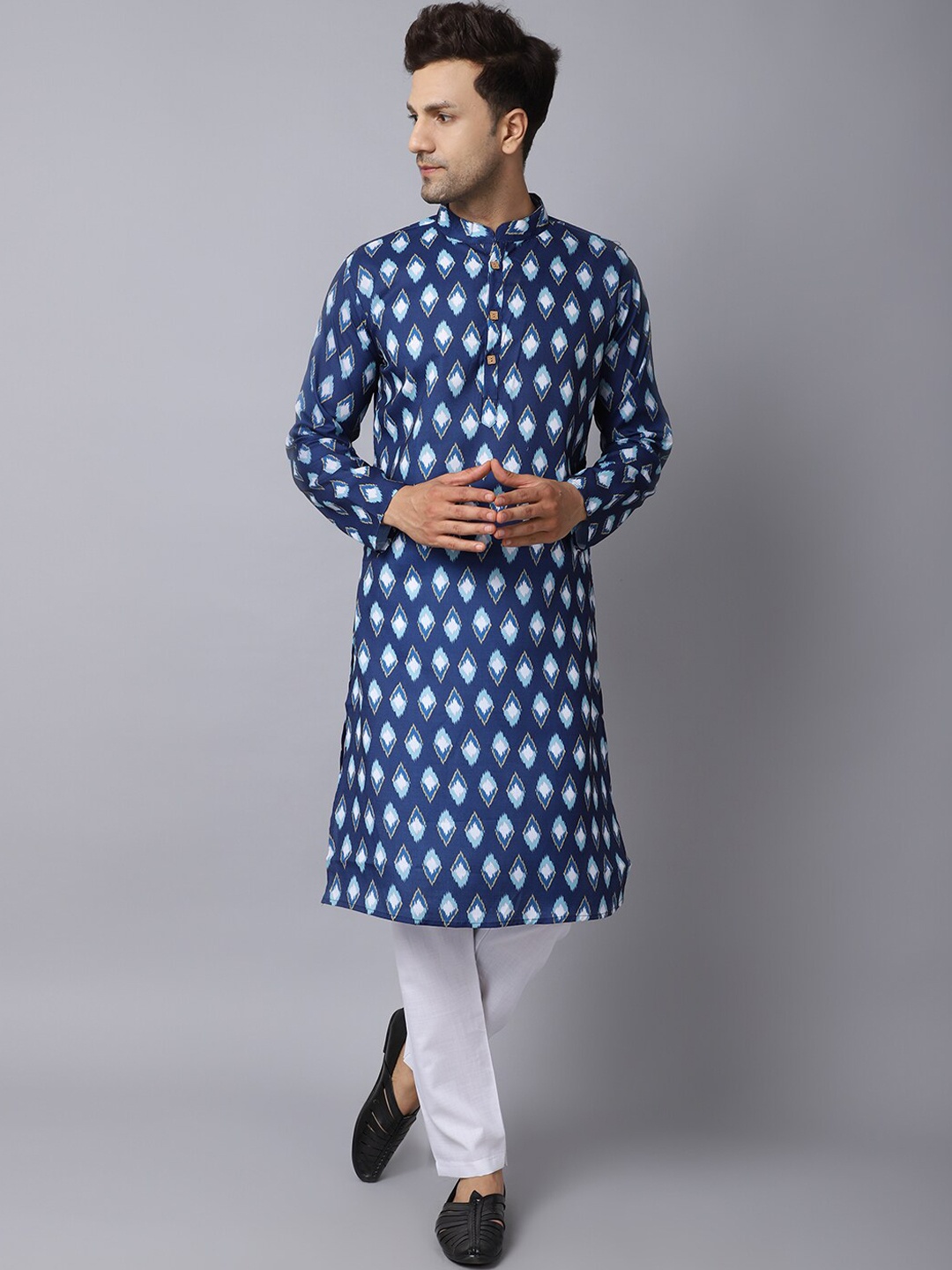 

ORUS Men Blue & White Printed Pure Cotton Kurta with Pyjamas