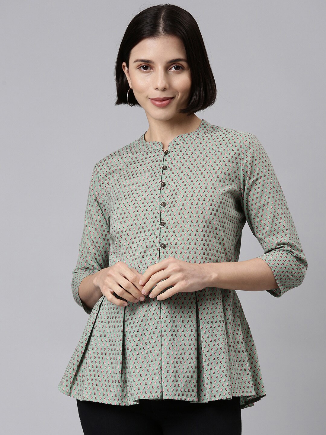 

MALHAAR Women Green Print Mandarin Collar Empire Kurti