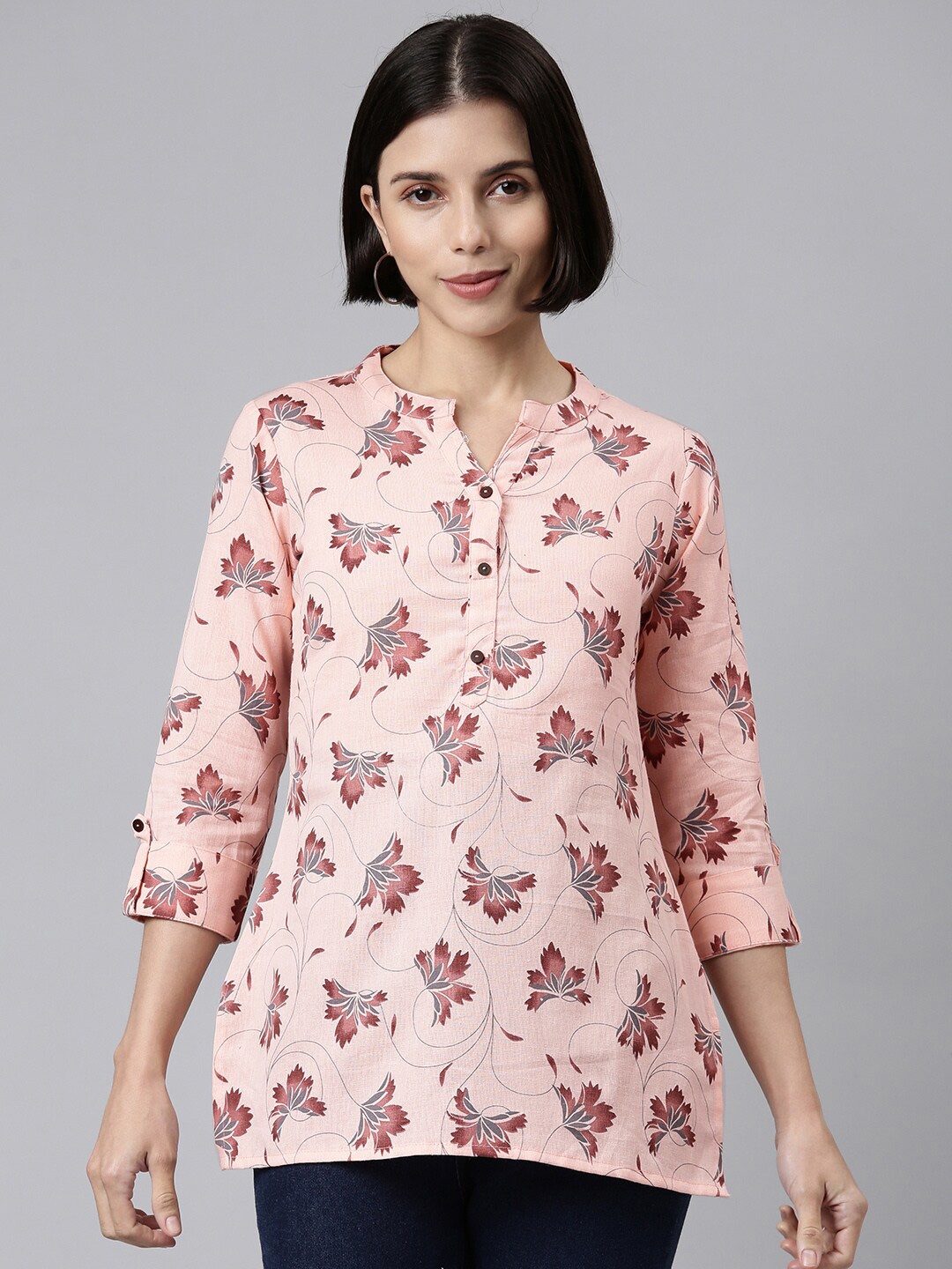 

MALHAAR Women Pink Floral Print Kurti