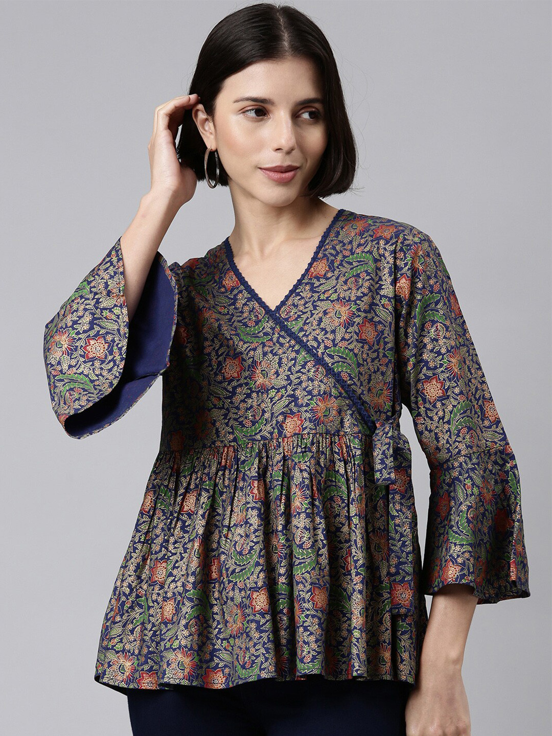 

MALHAAR Women Blue Floral Print Empire Top