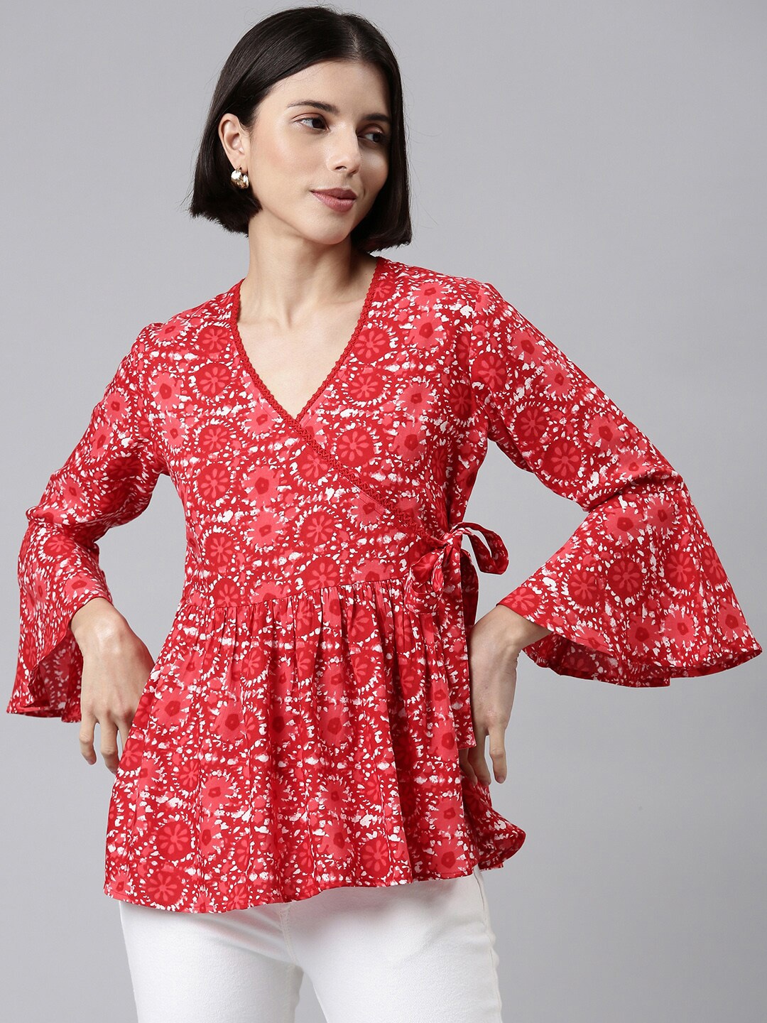 

MALHAAR Women Red Floral Printed V-Neck Angrakha Kurti