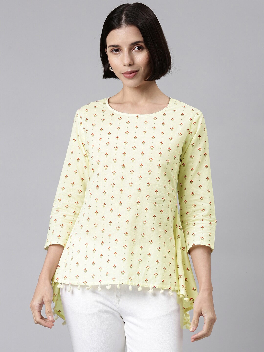 

MALHAAR Yellow & alabaster Floral Printed Pure Cotton Kurti
