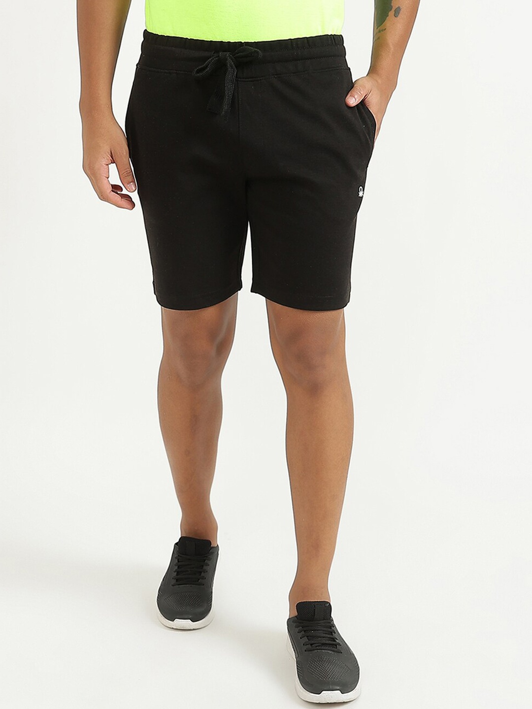 

United Colors of Benetton Men Black Shorts