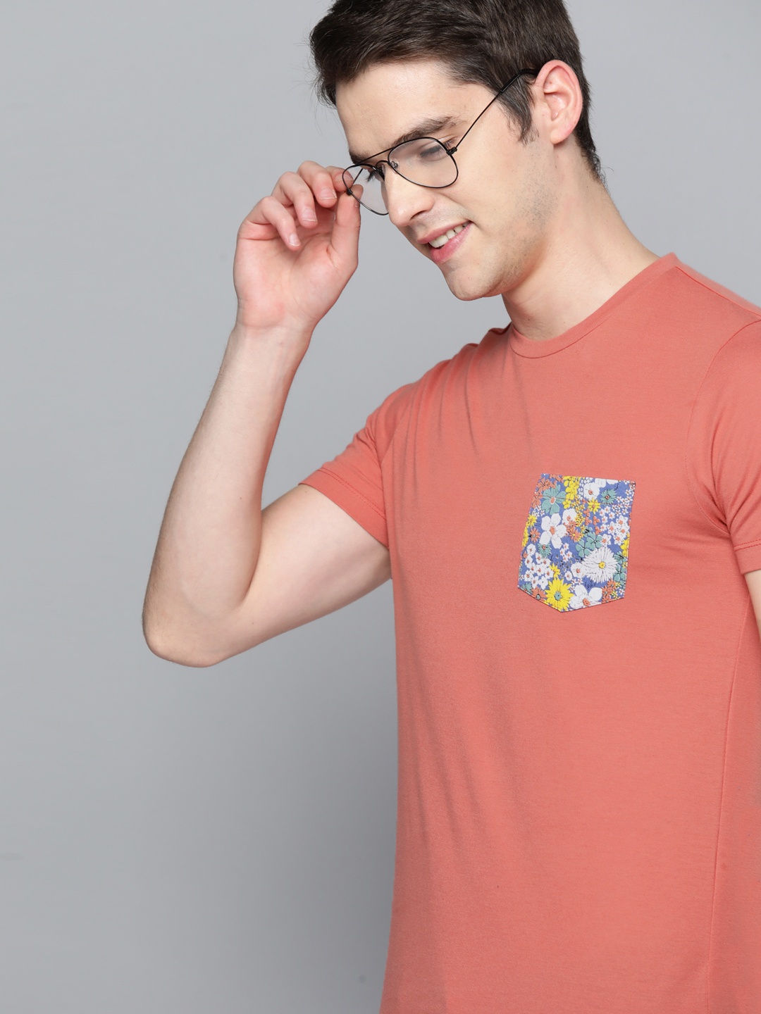

Mast & Harbour Men Rust Red Solid T-shirt
