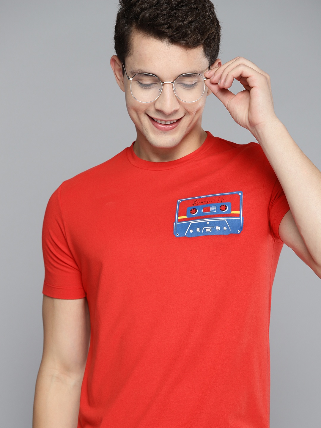 

Mast & Harbour Men Red & Blue Printed T-shirt