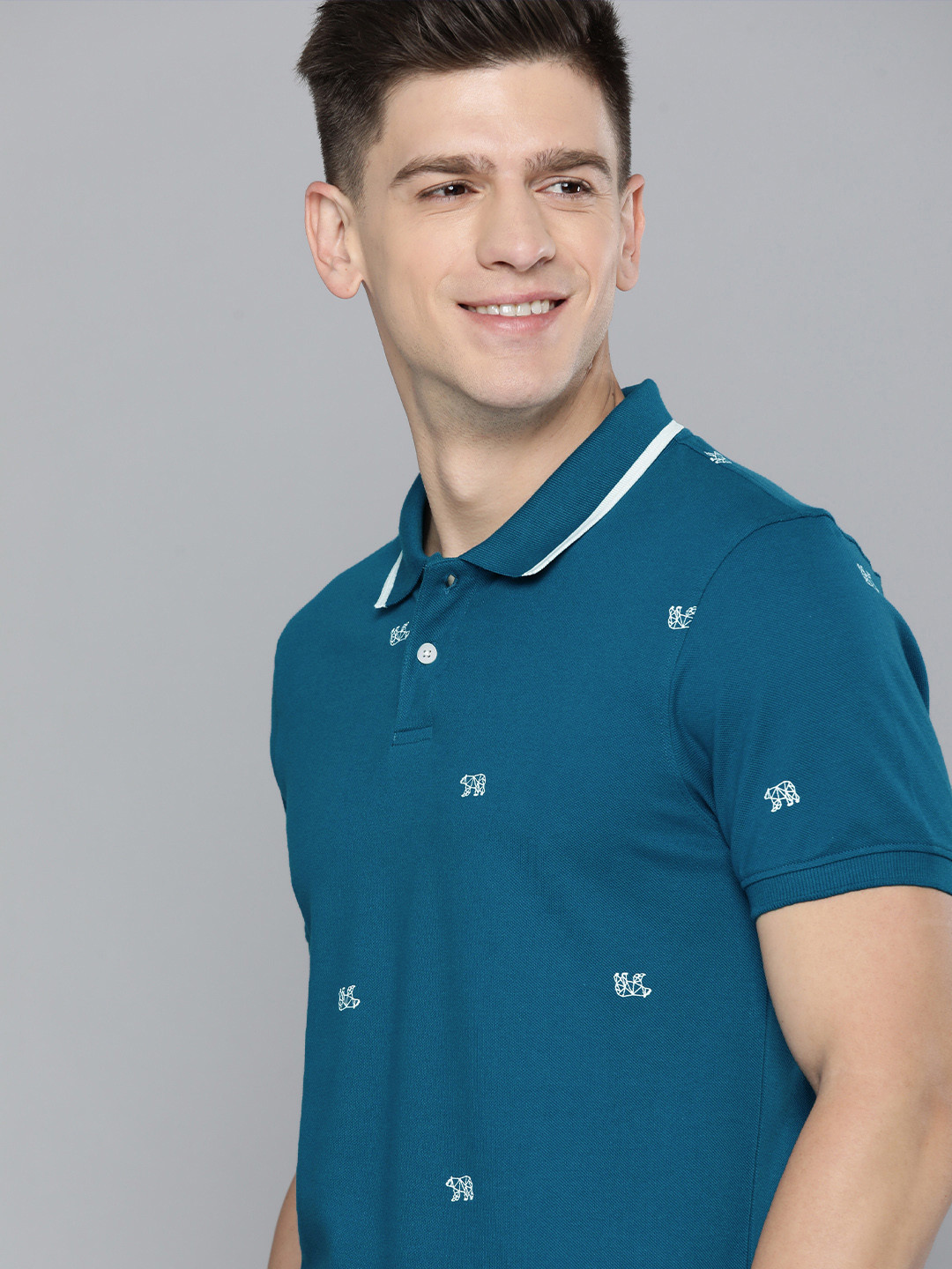 

Mast & Harbour Men Teal Blue Conversational Printed Pure Cotton T-shirt