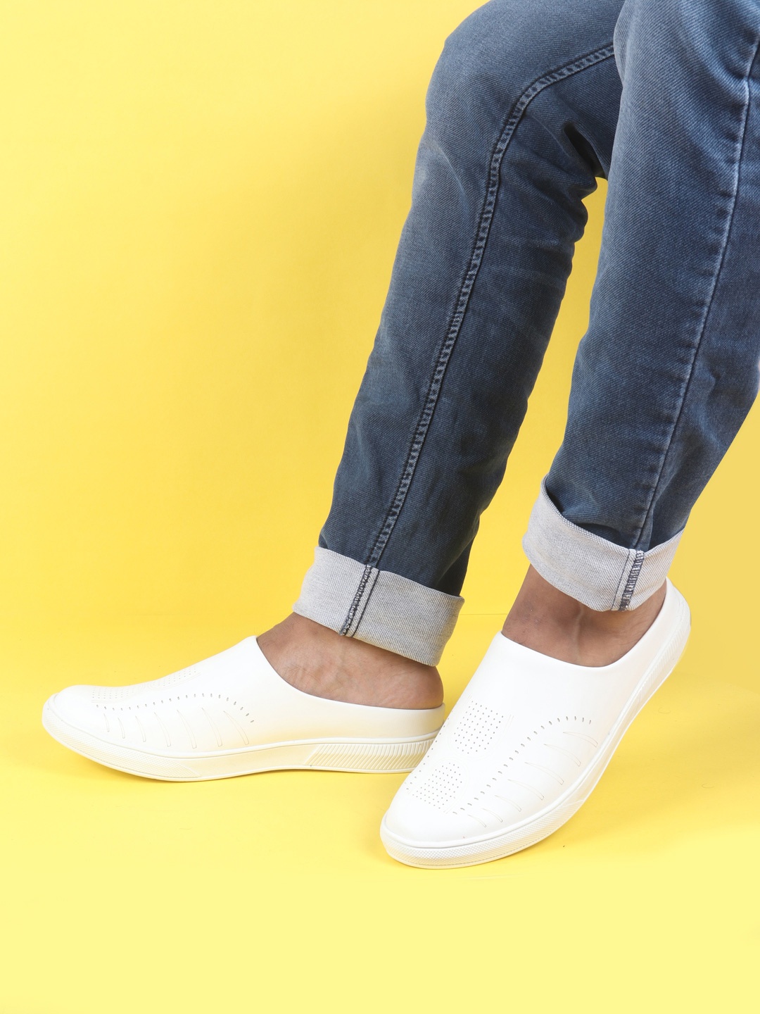 

FAUSTO Men White Textured PU Mules