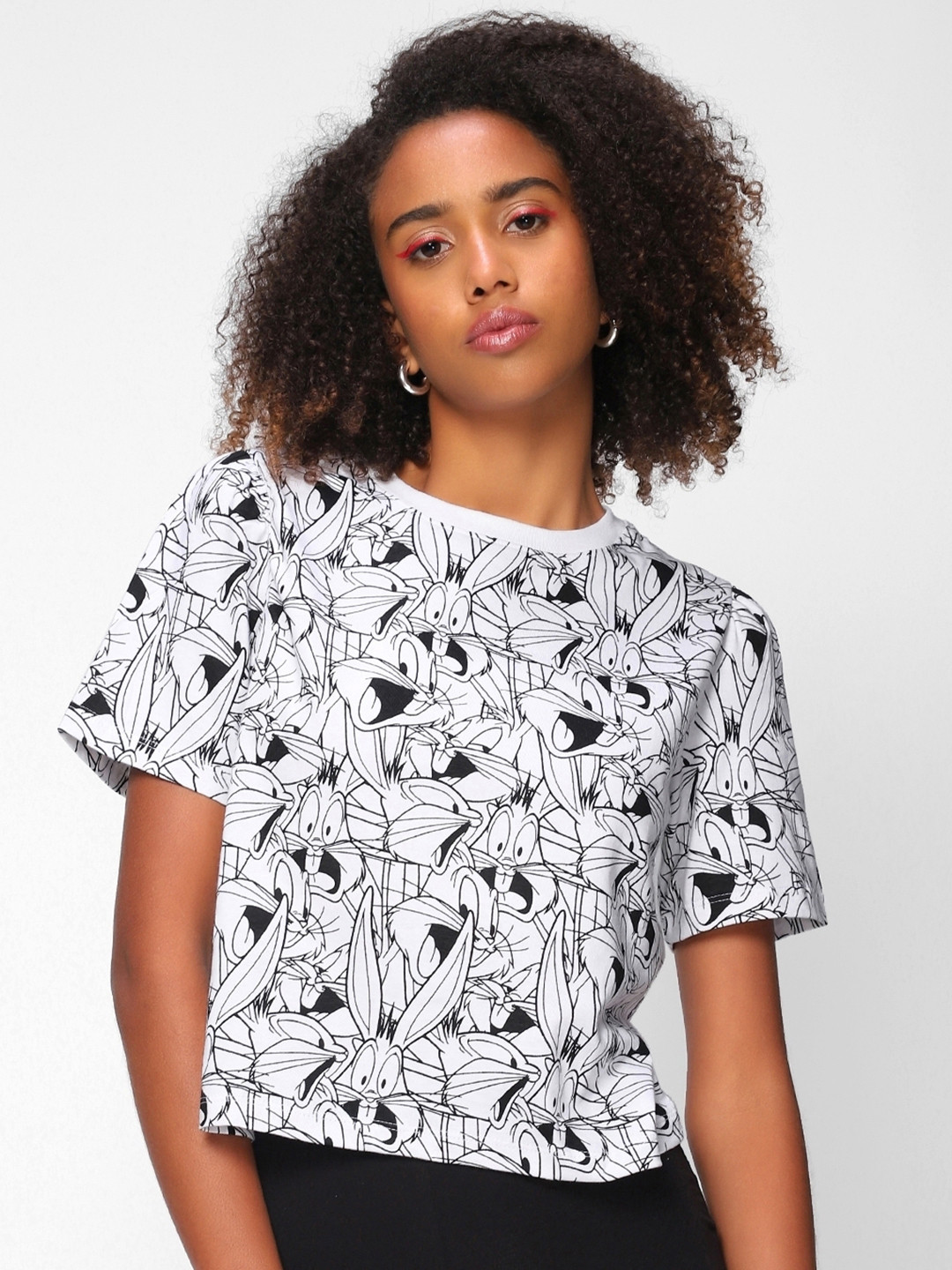 

Bewakoof Women White &Black Printed PuffSleeves Pure Cotton Crop T-shirt