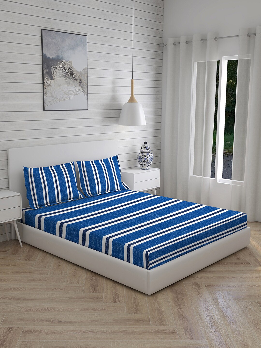 

Boutique Living India Blue & White 144 TC Cotton King Bedsheet with 2 Pillow Covers