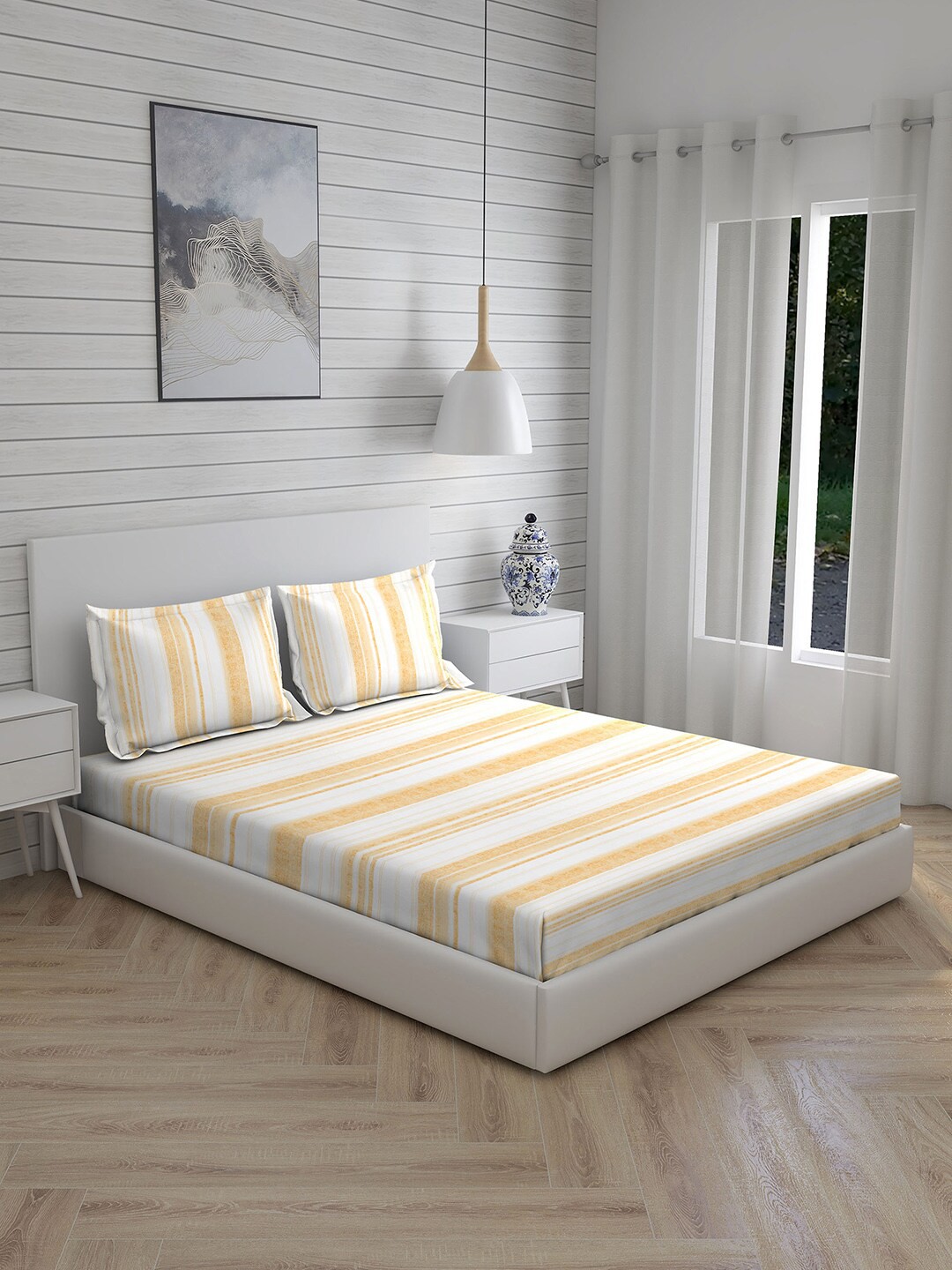 

Boutique Living India Beige & White 144 TC Cotton King Bedsheet with 2 Pillow Covers