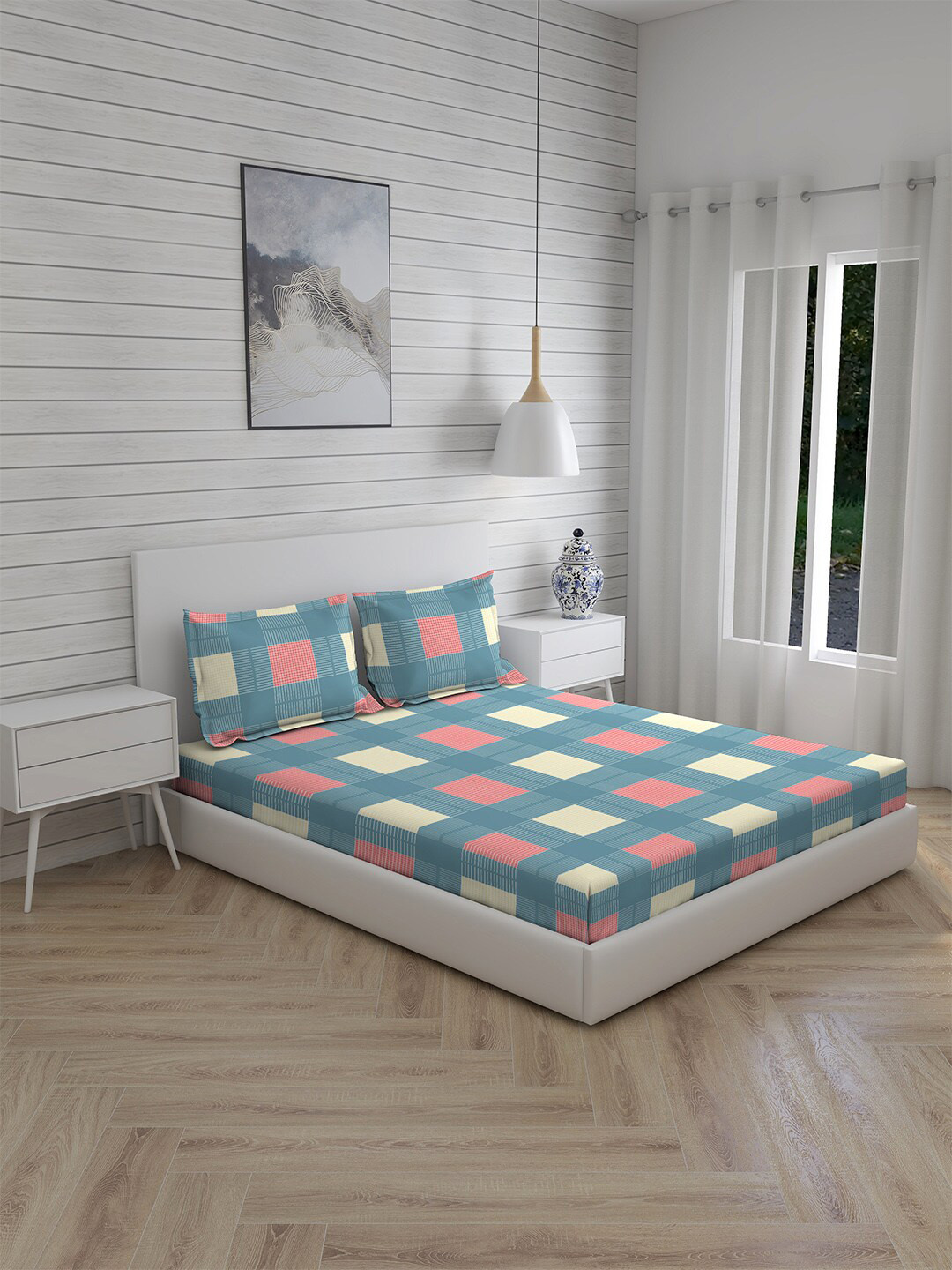 

Boutique Living India Blue & Rust Geometric King 230 TC Bedsheet with 2 Pillow Covers