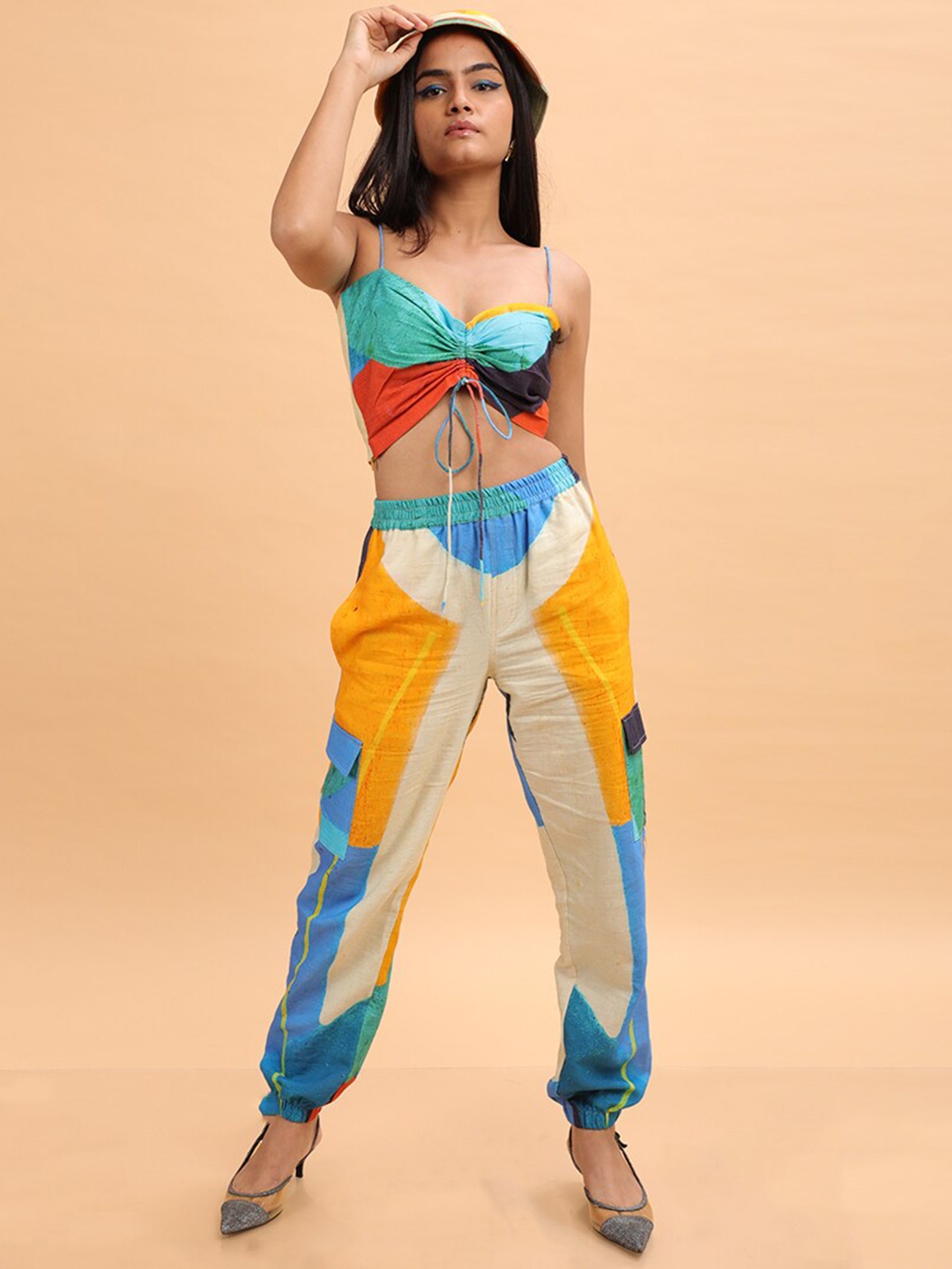 

MISSY Yellow & Blue Print Shoulder straps Cubist Crop Top