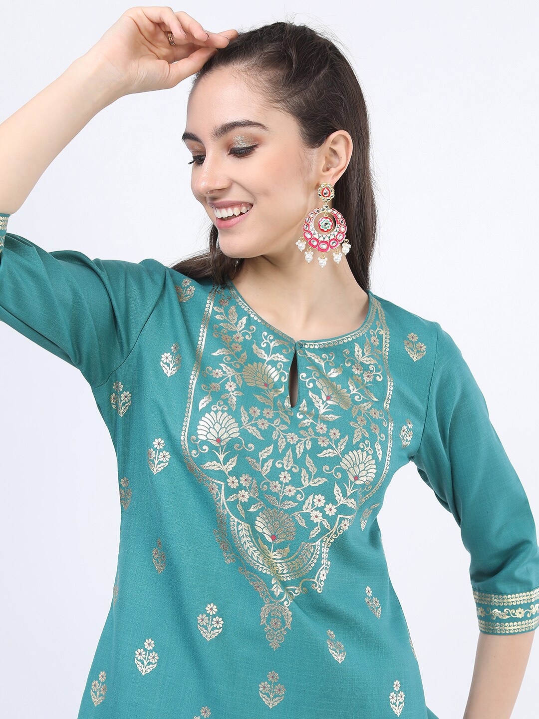 

KETCH Women Green Printed Kurta with Palazzos
