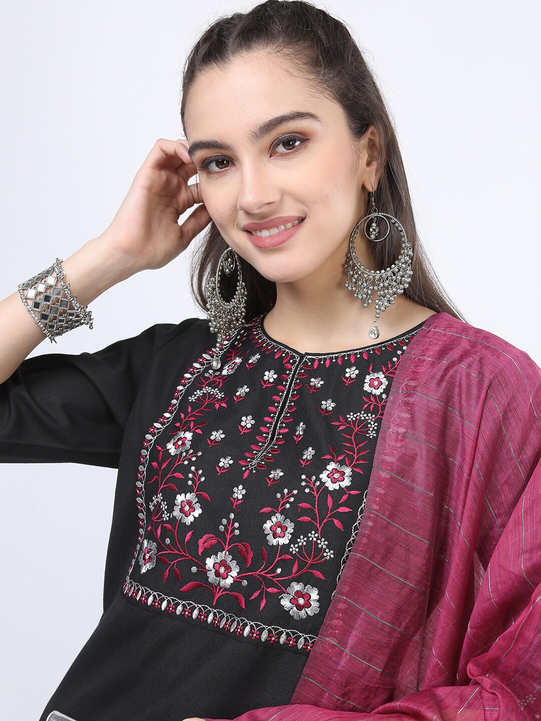 

KETCH Women Black Yoke Design Kurta Set