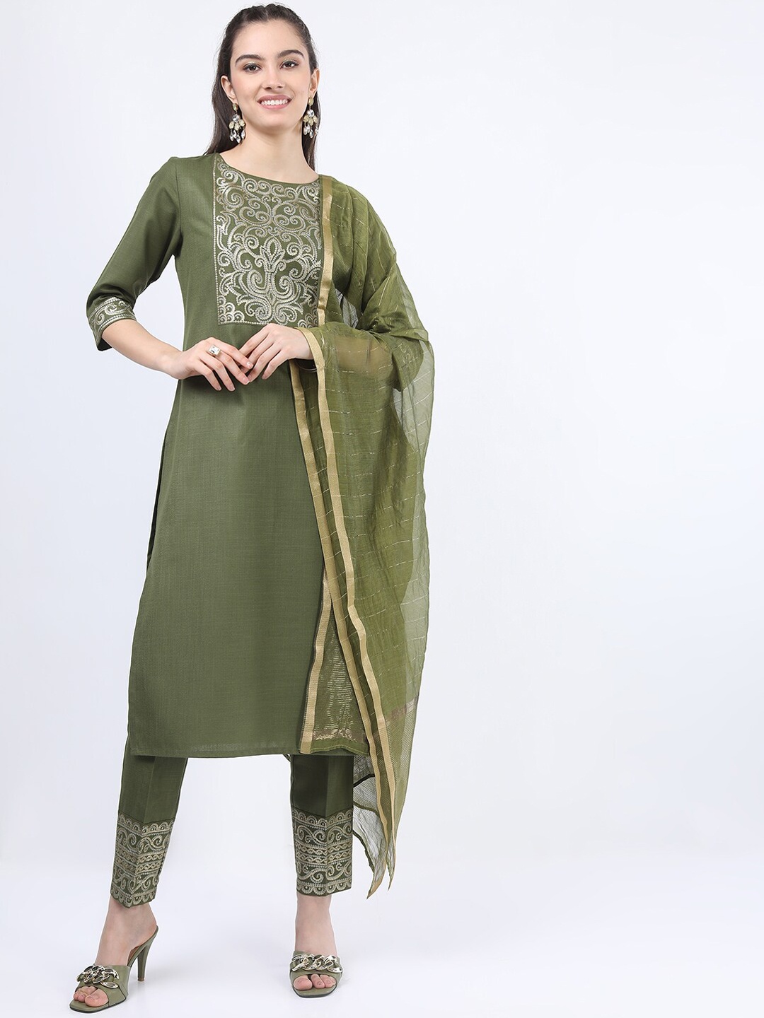 

KETCH Women Olive Green Floral Yoke Design Kurti with Trousers & With Dupatta